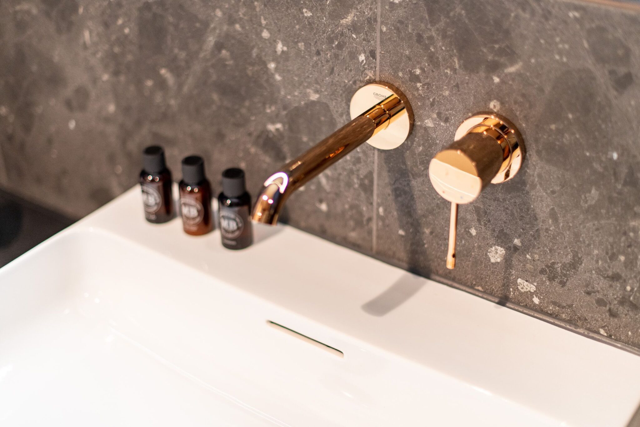 Waschbecken in Ferienwohnung auf Sylt