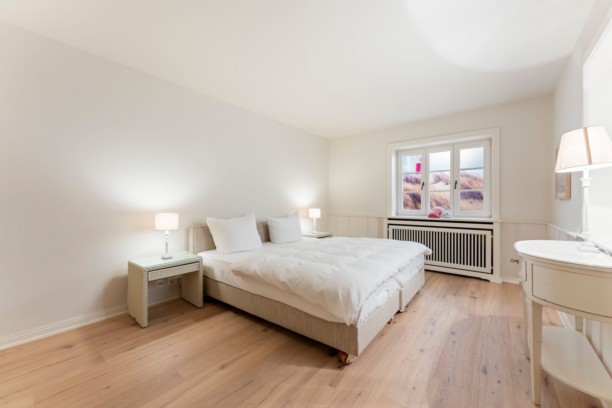 Schlafzimmer mit Doppelbett